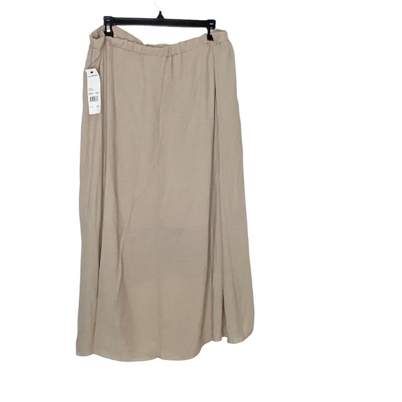 NY Collection maxi skirt with elastic waistband. Size 1X - Picture 6 of 8